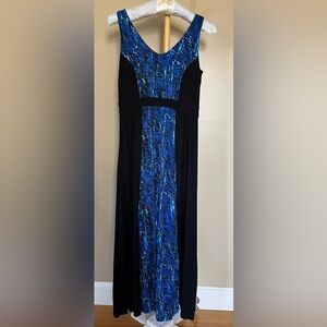APT.9  Women's Petite M Black/Blue Sleeveless V-Neck Maxi Dress